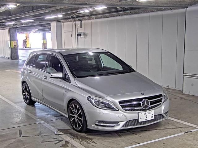 302 Mercedes benz B class 246242 2012 г. (ZIP Osaka)